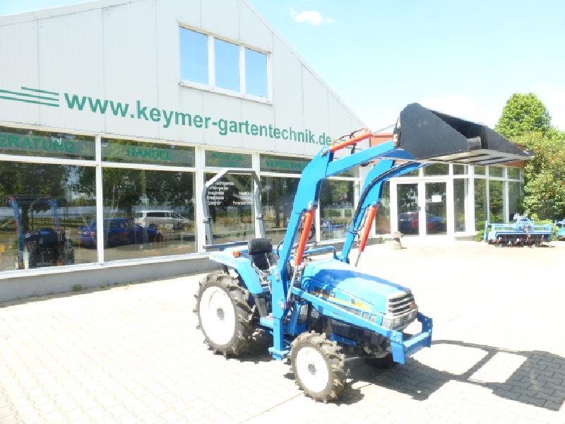 Iseki Kompakttraktor TU 197 Allrad mit Frontlader Iseki Kompakttraktor TU 197 Allrad mit Frontlader